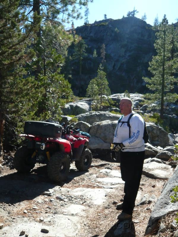 098. Larry takes a break..jpg