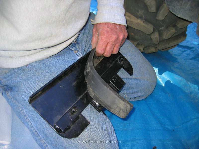 03. Step 1. Place the rubber trim (included) along the edge..jpg