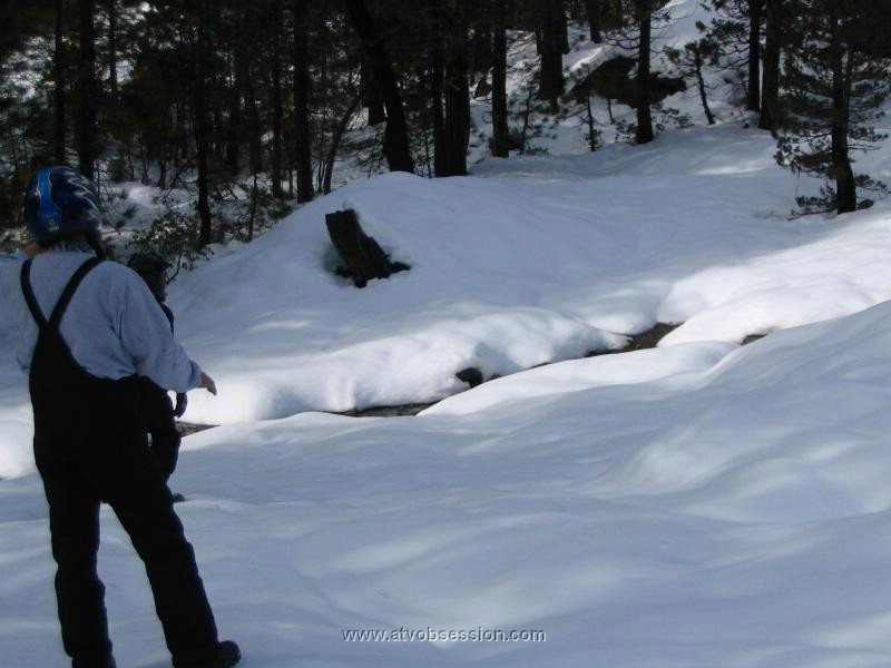 15. Fluffy white snow..the road goes across, up and to the right...we think..jpg