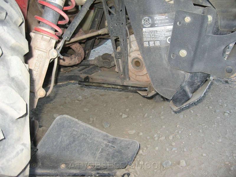 28. On the way back...trouble...the A-Arm bolt backs out..jpg