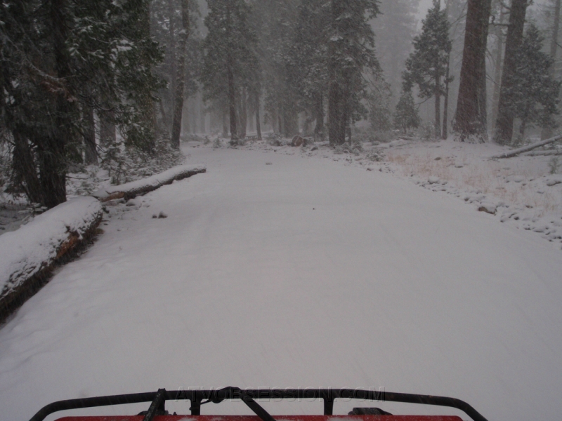 09. No snow here just an hour earlier..jpg