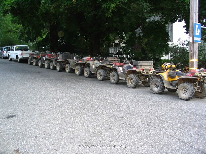 111. All parked, and no place to go...waiting for trucks to load up..jpg