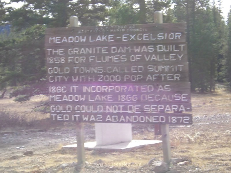 065. Lake side sign..jpg