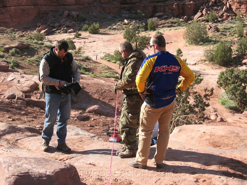 118. Thomas films as cable is lined up..jpg