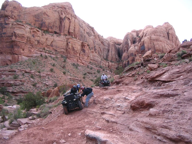 207. A little side hill help for Thomas..jpg