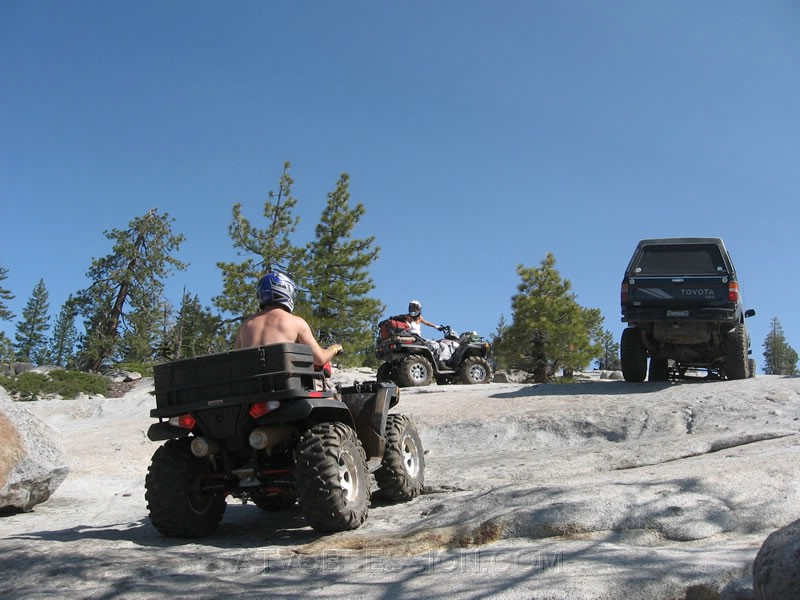 027. We take a break to check out the rigs..jpg