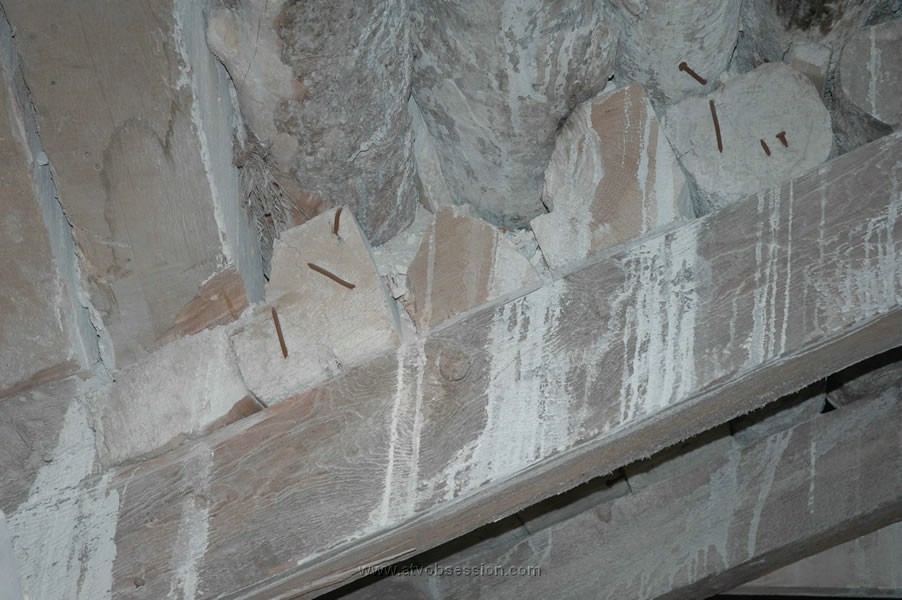 105. No clue how they put all those beams in there..jpg