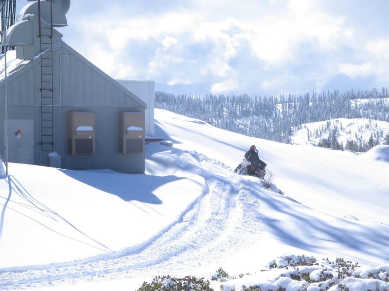 065. But then Mr. Potatohead says there's a deck..jpg